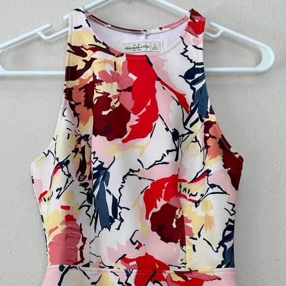 Abercrombie and Fitch floral halter mini key hole back spring colorful flowers S - Picture 5 of 15